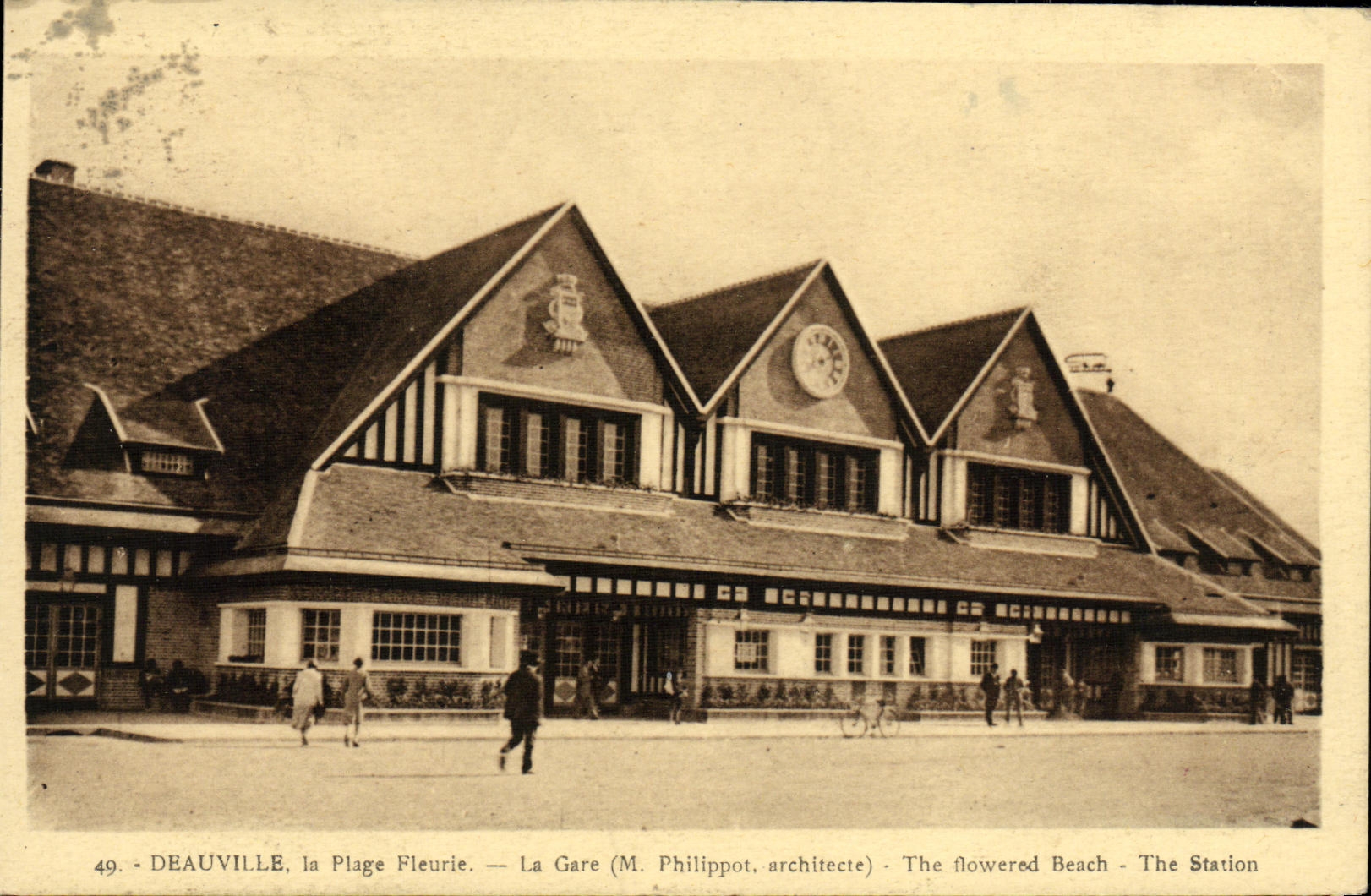 Deauville, la Plage Fleurie — La Gare (M. Philippot, architecte)