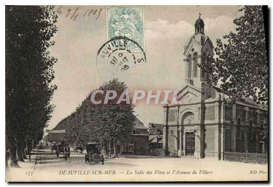 Deauville-sur-Mer — La Salle des Fêtes et l'Avenue de Villers — ND Phot