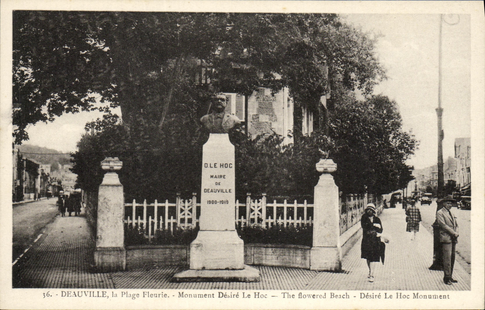CPA Deauville La Plage Fleurie Monument Desire le Hoc