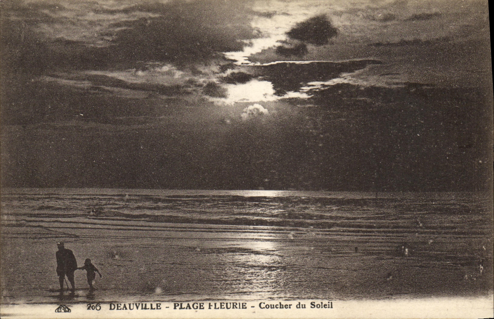 Deauville - Plage Fleurie - Coucher du Soleil — éditeur : Cie Alsacienne des Arts Impr. Franc. - Strasbourg, n° 266