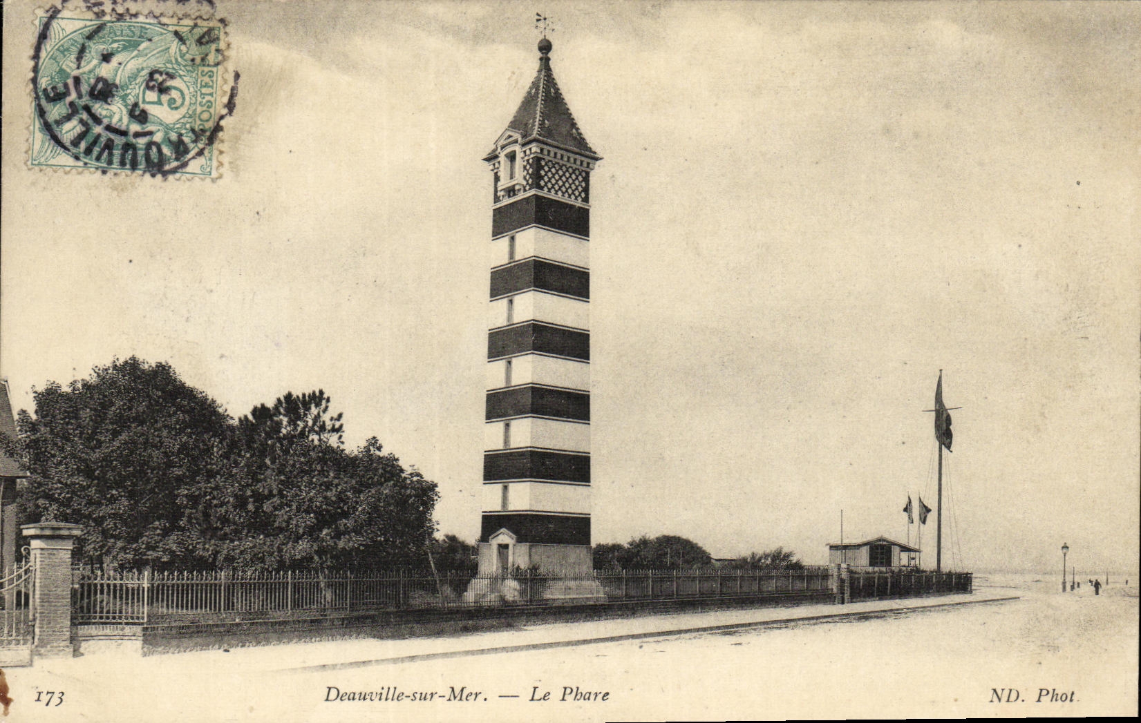 Deauville-sur-Mer — The Lighthouse — ND. Phot