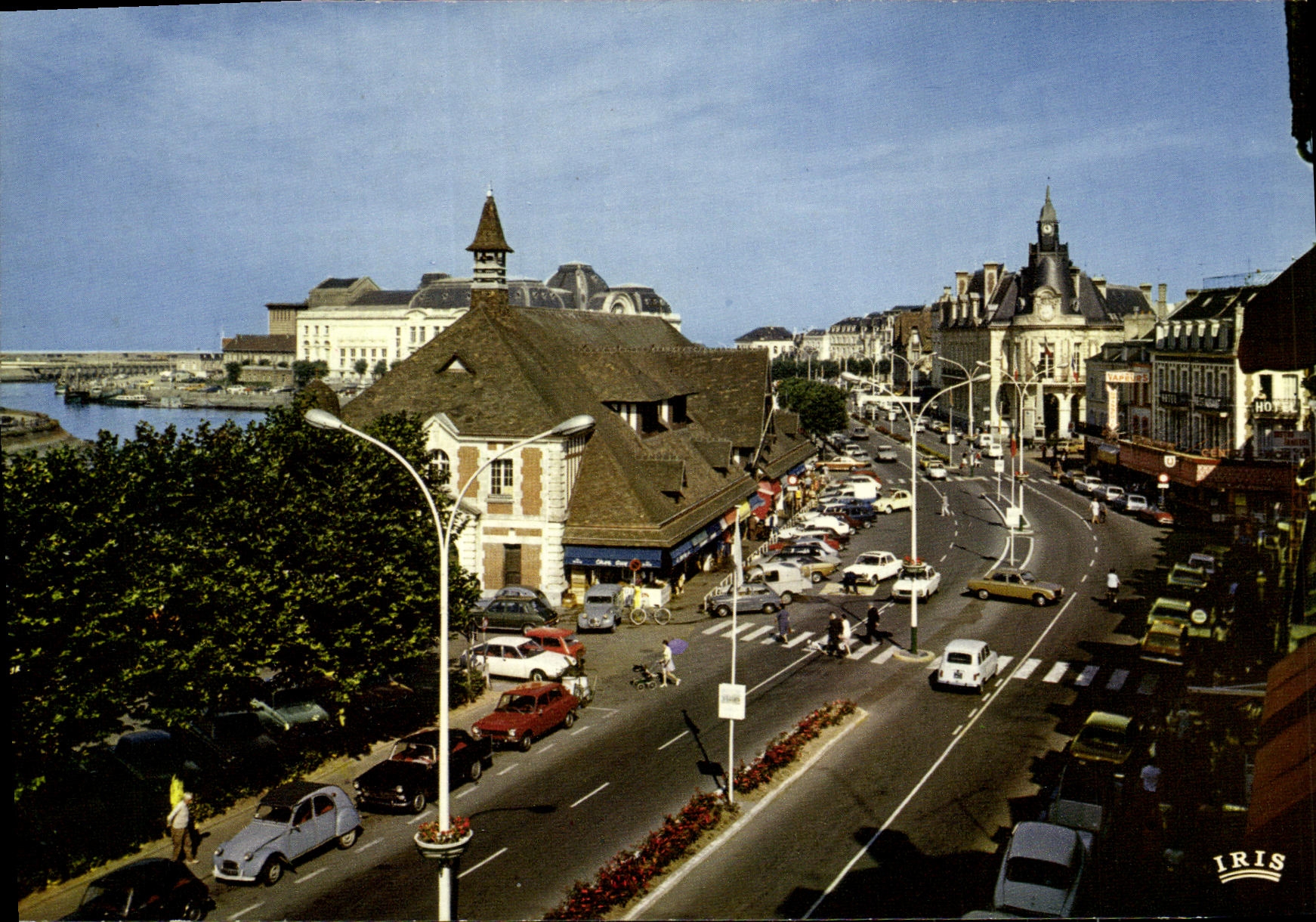 Deauville - La poissonnerie — Quai F.-Moureaux — éditeur LUMICAP