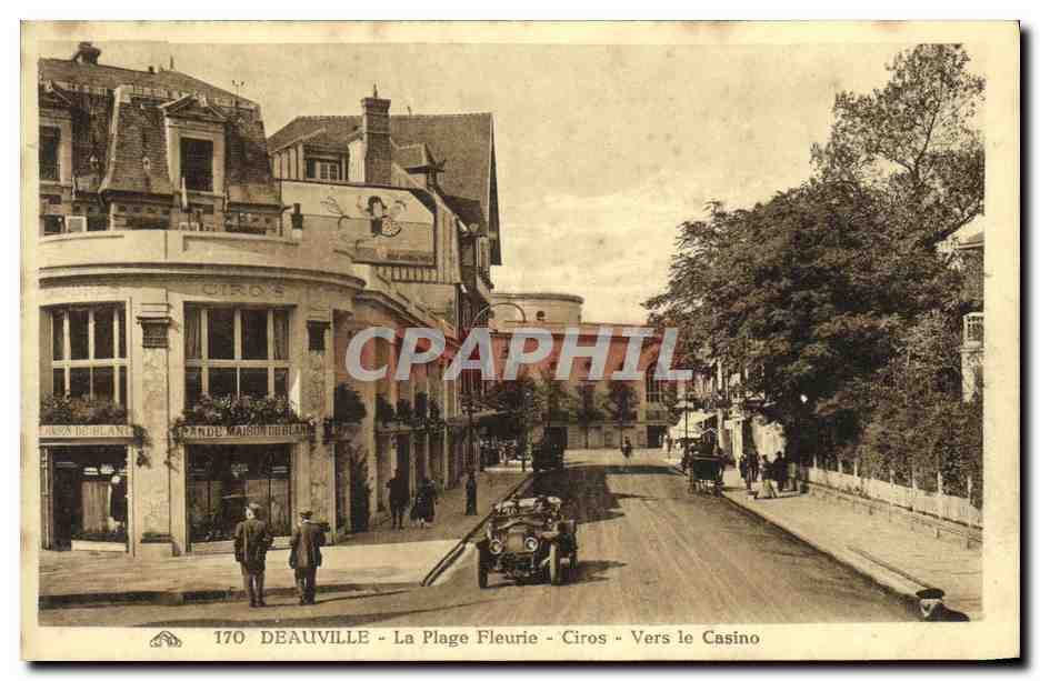 CPA Deauville La Plage Fleurie Ciros Vers le Casino