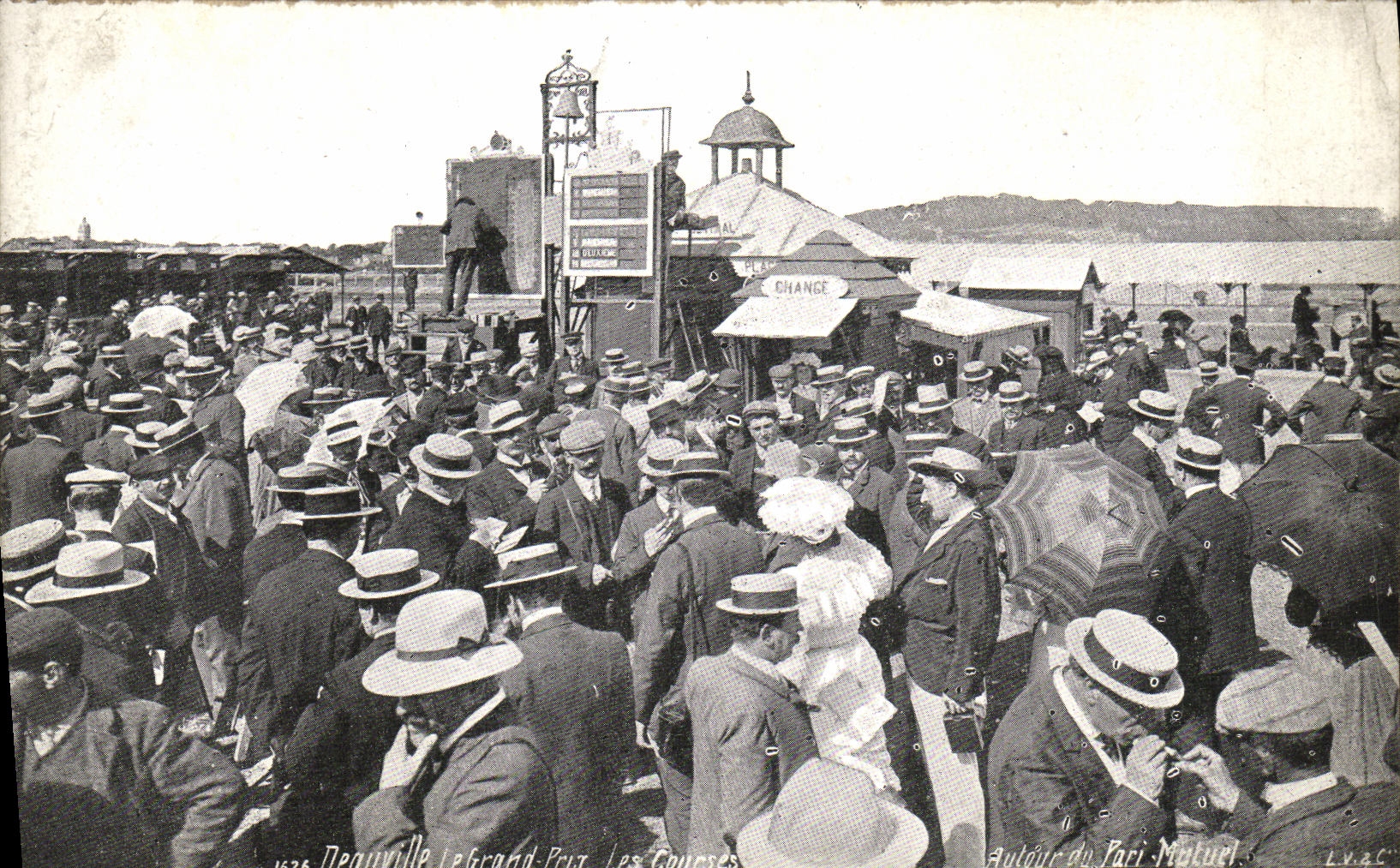 Deauville - Der Große Brücke - Die Rennen - Um den Mutual Park - LVAC