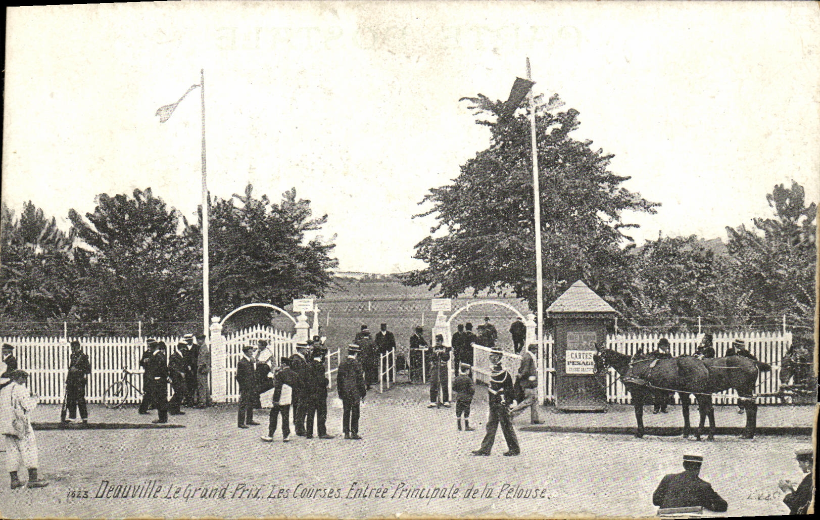 Deauville. Le Grand Prix. Les Courses. Entrée Principale de la Pélouse — Éditeur L. 445
