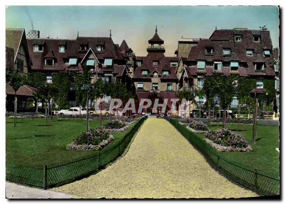 Deauville (Calvados) — « Die Blühende Strände » — Das Normandy-Hôtel