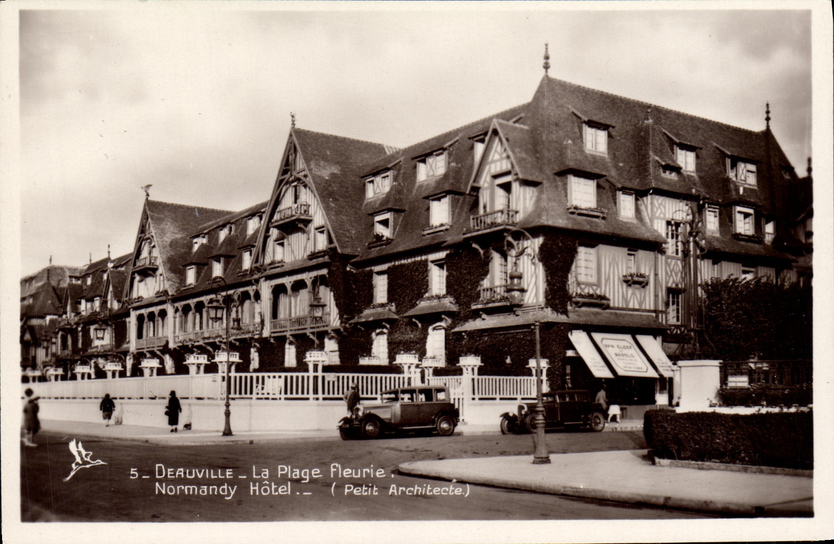 Deauville - The Flowering Beach - Normandy Hotel (Small Architect)