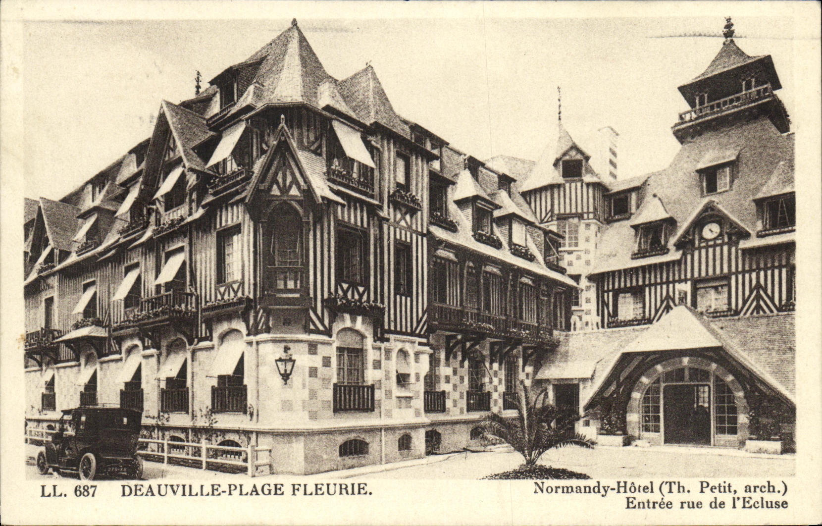 CPA Deauville Plage Fleurie Normandy Hotel entree rue de l ecluse