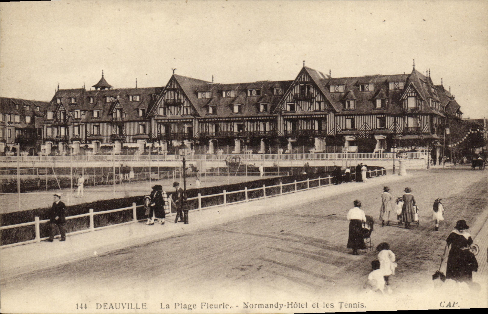 Deauville — La Plage Fleurie, Normandy-Hôtel et les Tennis — C.A.P. n°144