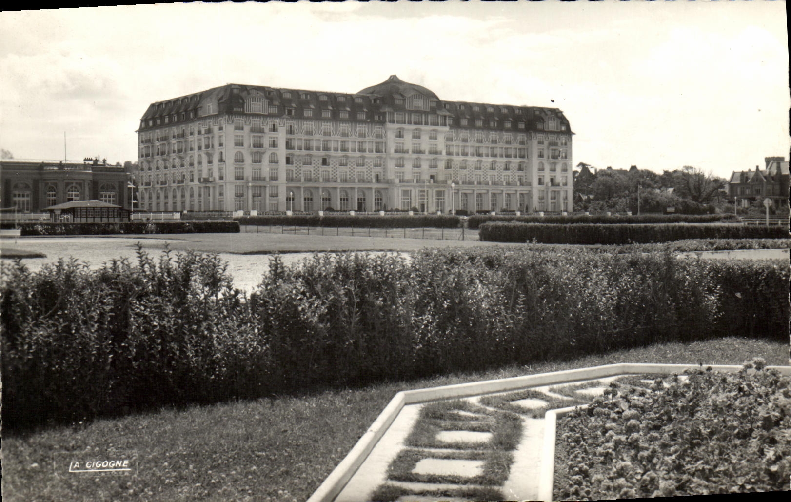Le Grand Hôtel Royal — Deauville (Calvados) — Éd. La Cigogne