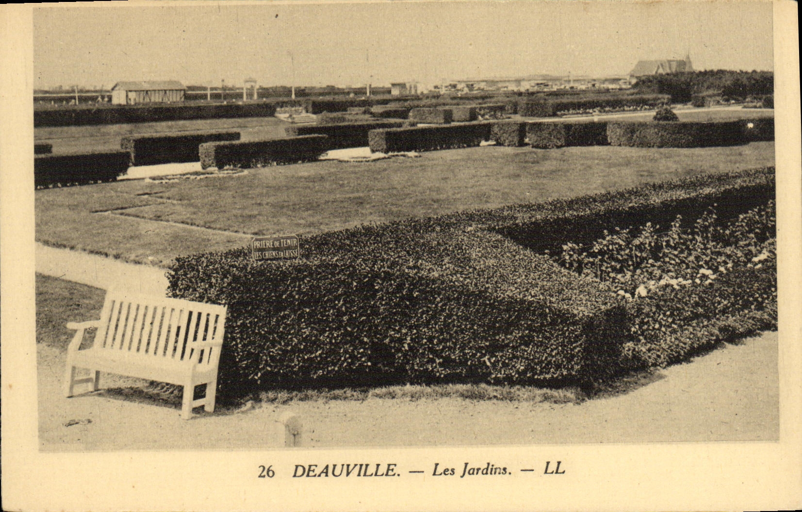 Deauville — Les Jardins — LL
