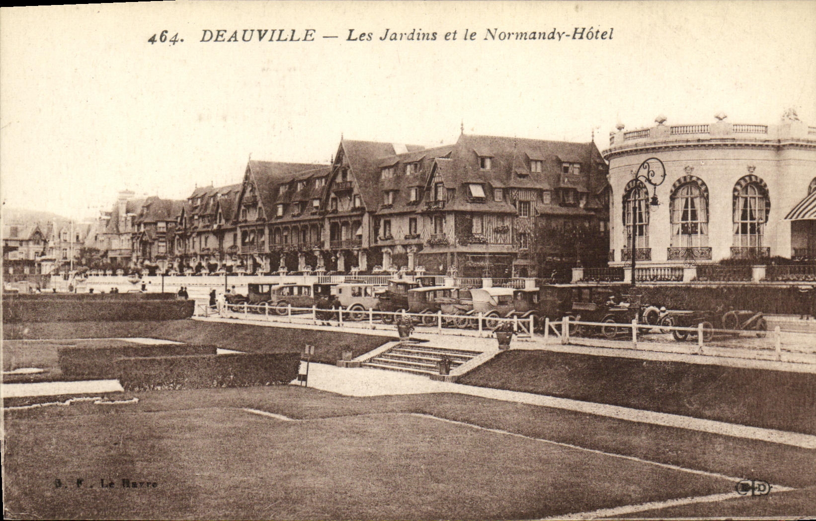 Deauville — Les Jardins et le Normandy-Hôtel — B. F. Le Havre, n° 464