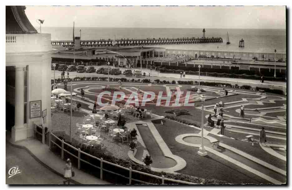 Deauville - Plage Fleurie — La Jetée et le Golf miniature du Casino de Trouville (Maurice Halley, architecte)