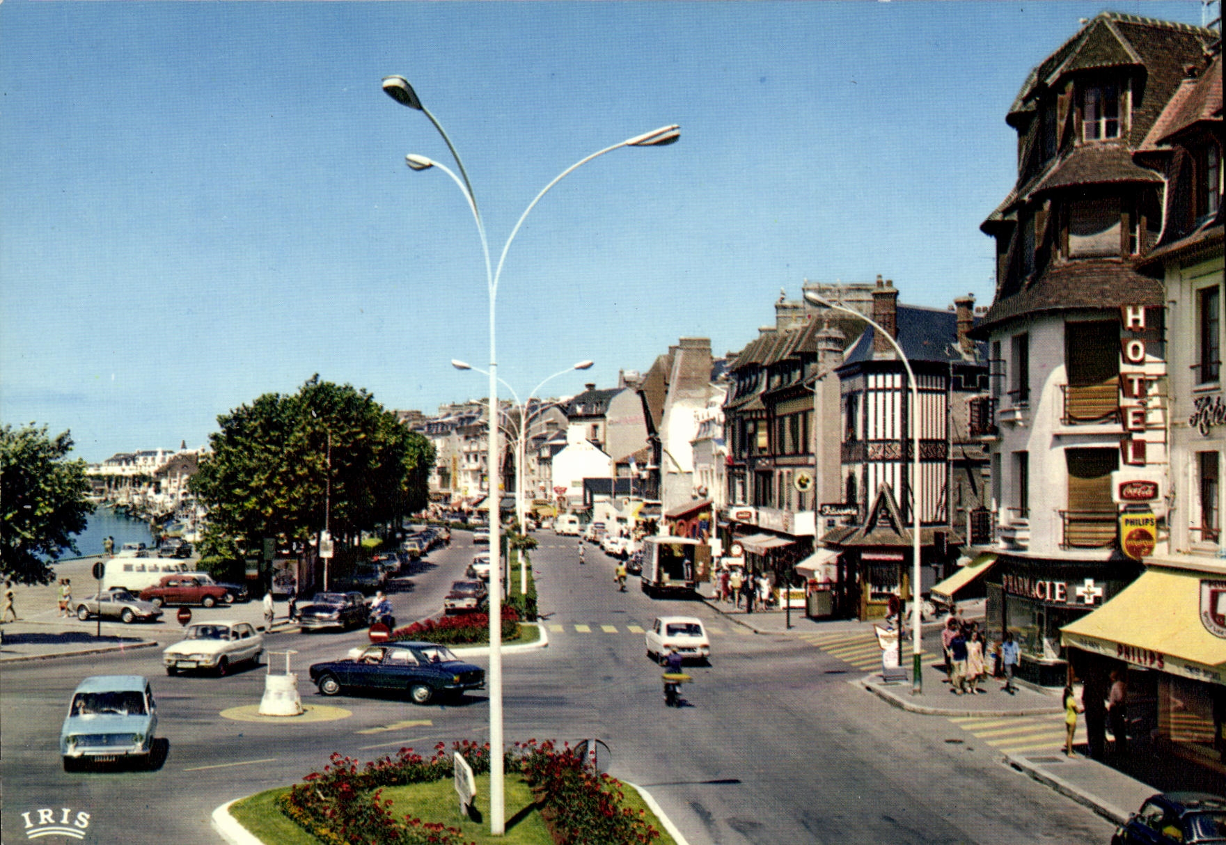 Deauville - Trouville — Quai Fernand Moureaux — éditeur LUMICAP