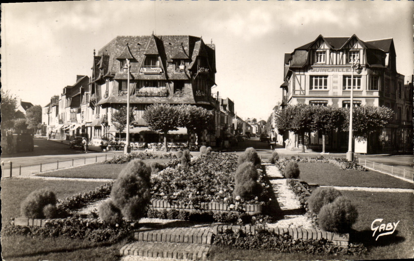 Quincaille — Place du Marché — Éditions Caby