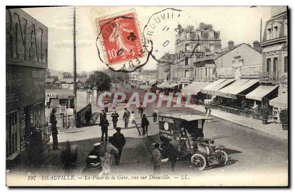 Deauville — De Place de la Gare, uitzicht op Deauville — LL.