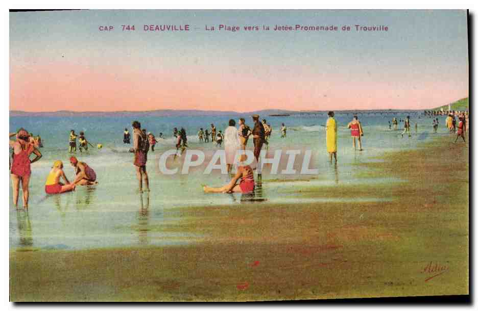 Deauville — La Plage vers la Jetée. Promenade de Trouville — CAP 744