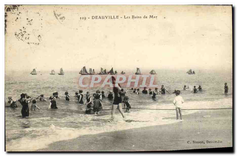 CPA Deauville Les Bains de Mer Bateaux