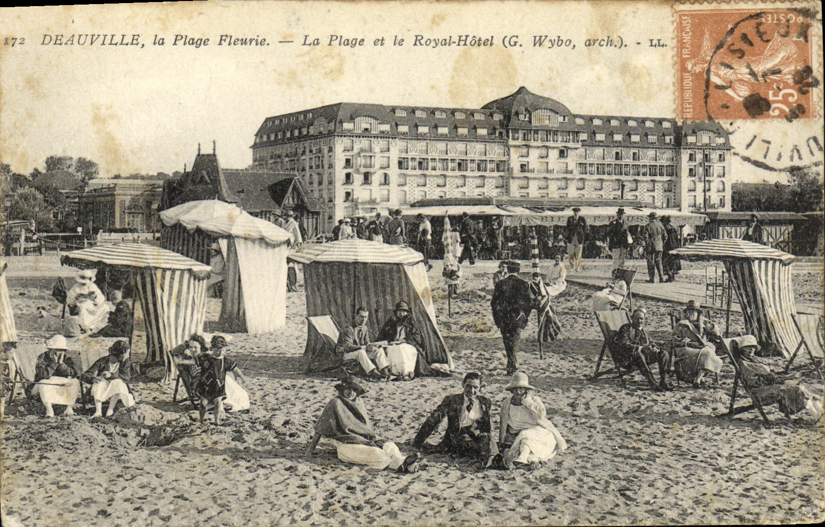 Deauville, la Plage Fleurie — La Plage et le Royal-Hôtel (G. Wybo, arch.) — LL.