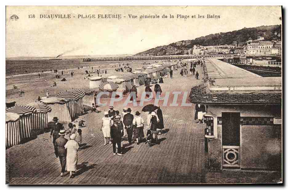 Deauville - Plage Fleurie - Vue générale de la Plage et les Bains