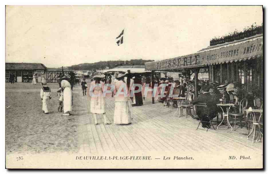 Deauville-la-Plage-Fleurie — Les Planches — ND. Phot.