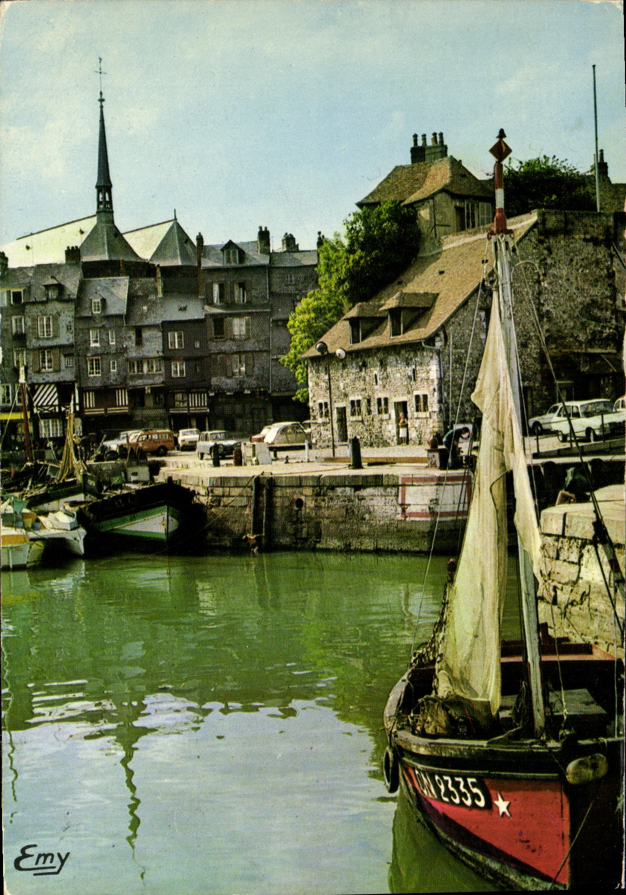 Honfleur — Le vieux bassin et la Lieutenancé (16e s.) — Éditions Normandes, Emy