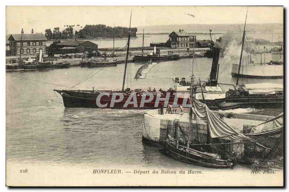 CPA Honfleur Depart du Bateau du Havre