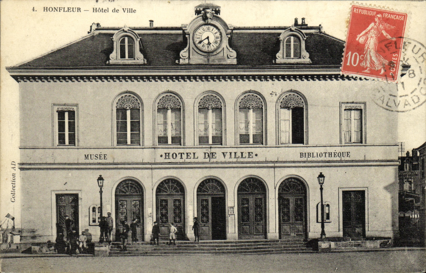 Honfleur — Hôtel de Ville — Musée et Bibliothèque