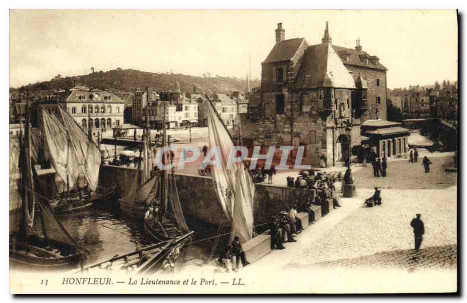 Honfleur — La Lieutenante et le Port — LL.