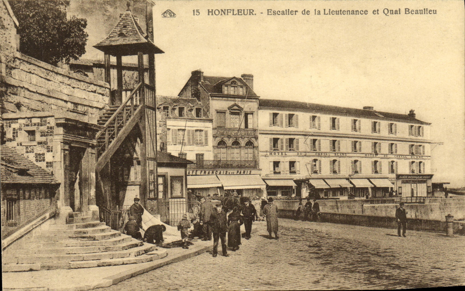 Honfleur - Escalier de la Lieutenante et Quai Beaulieu — éditeur Photodrome Cannes, n°15