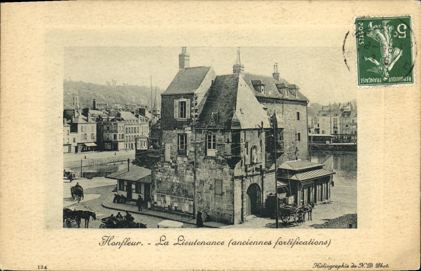 Honfleur - La Lieutenantance (anciennes fortifications) — Kéliographie de N.D. Phot. — n° 124