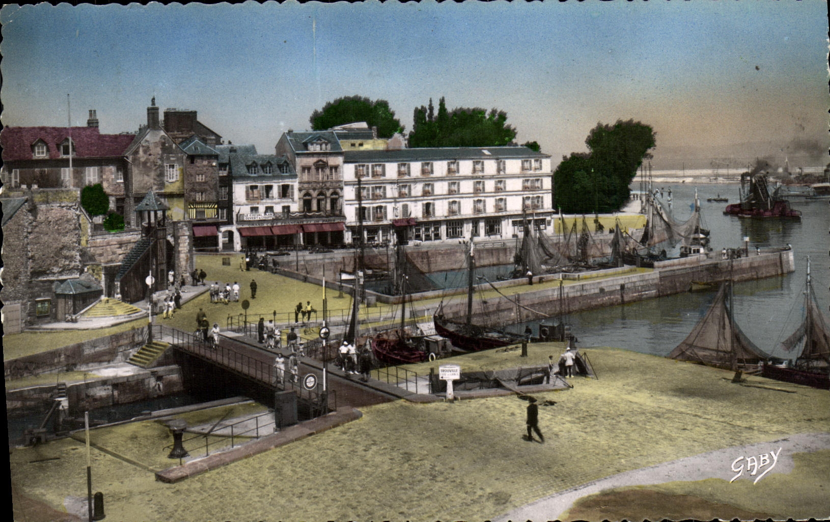 HONFLEUR — La Lieutenante et le Port — Éditions GABY