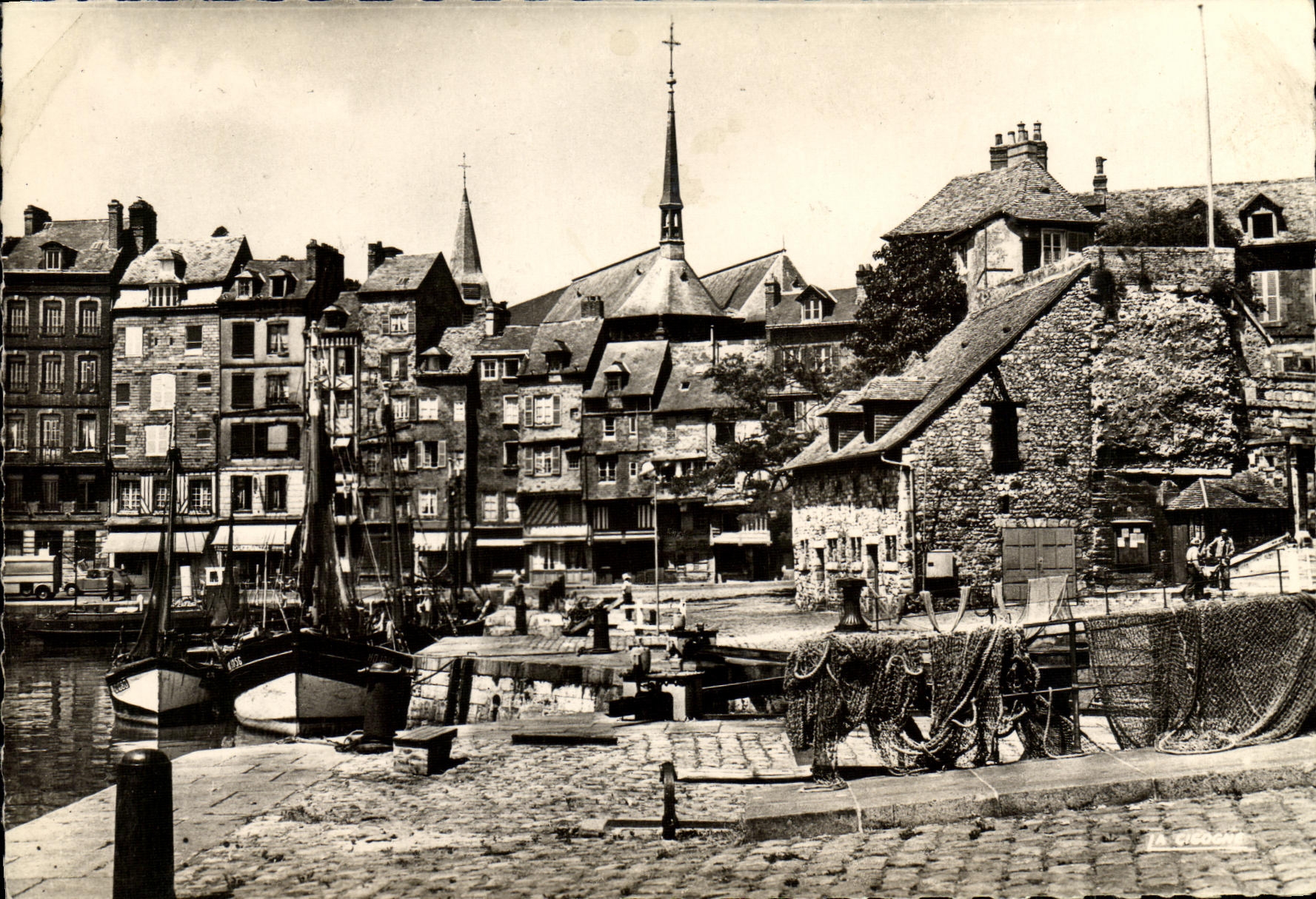 Honfleur (Calvados) — La Lieutenante vue des écluses — Éditions 'L'Écogagne'