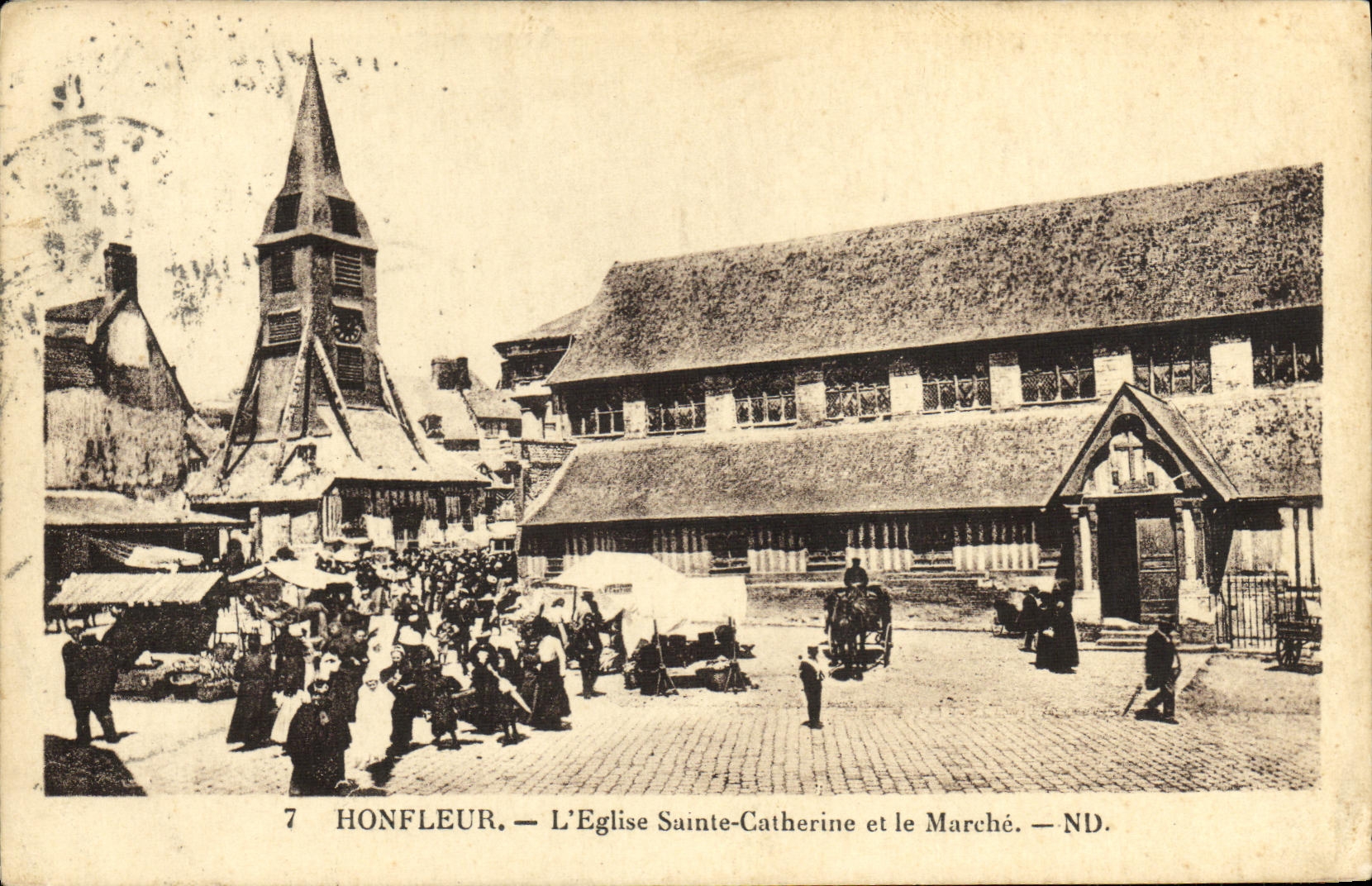 Honfleur — L'Église Sainte-Catherine et le Marché — ND.