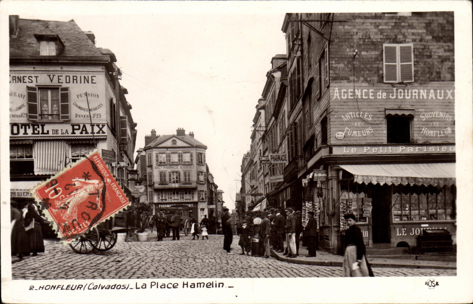 Honfleur (Calvados) — La Place Hamelin — Éditeur ROSE