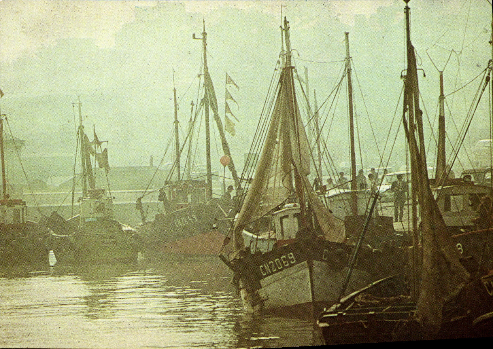 HONFLEUR (CALVADOS) — Brume sur le port — IN'ÉDITE n°140009