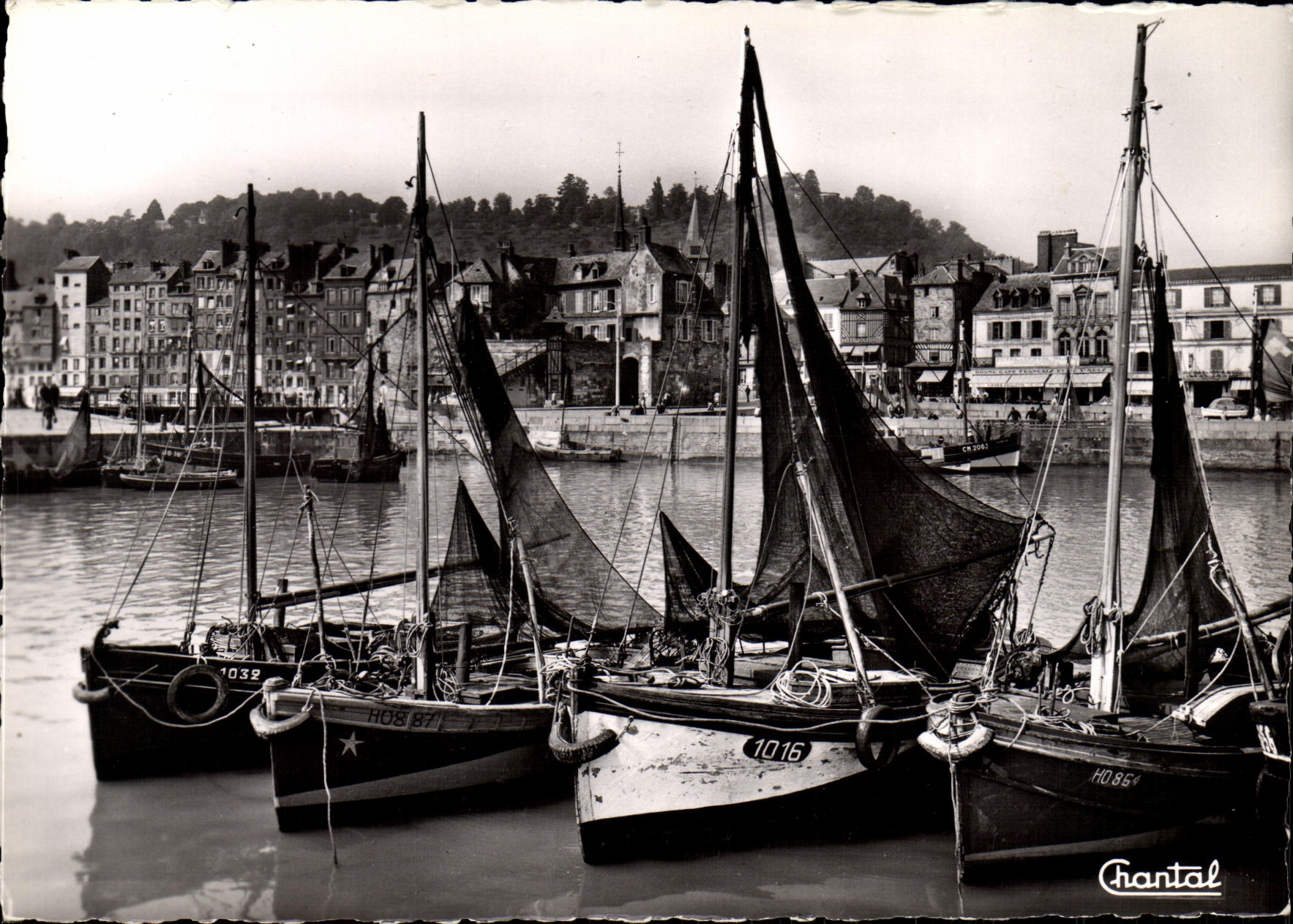 Le Port — Honfleur (Calvados) — Éditions Chantal, n°3233