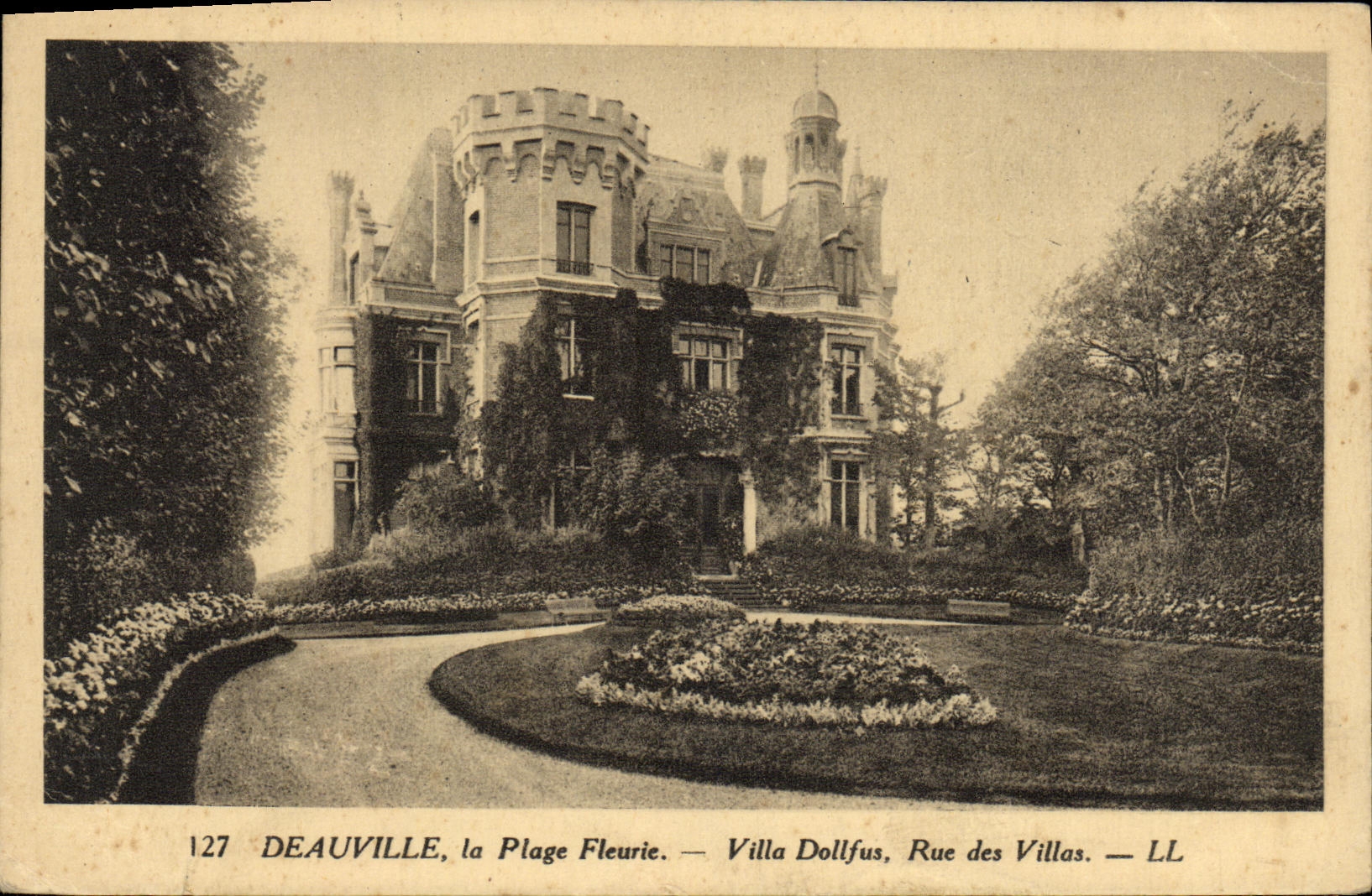 Deauville, la Plage Fleurie — Villa Dollfus, Rue des Villas — LL