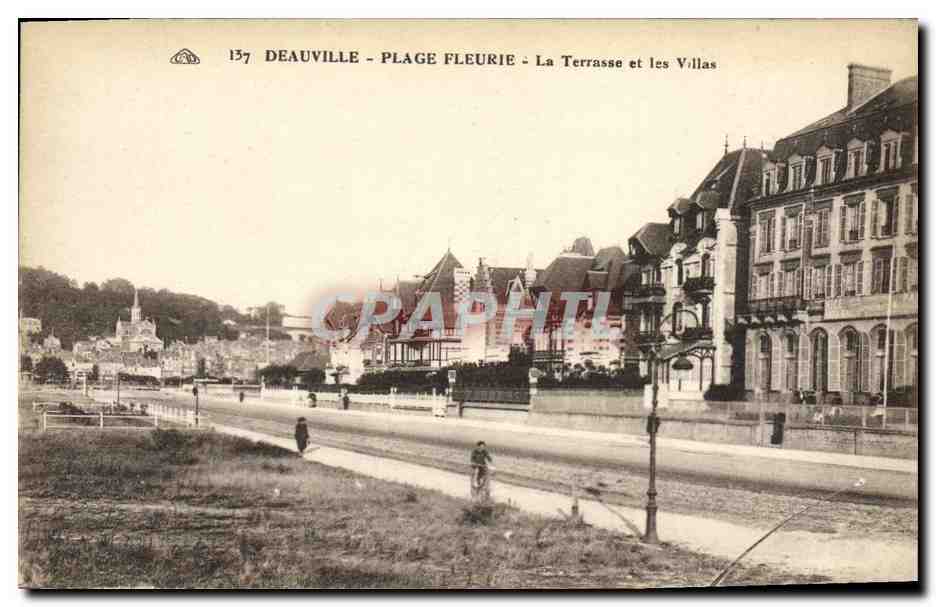 Deauville - Plage Fleurie - La Terrasse et les Villas