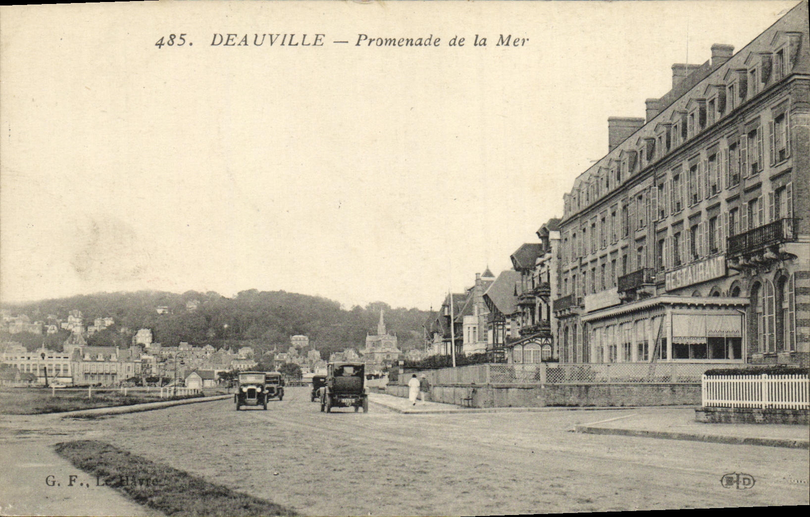 Deauville — Promenade de la Mer — G.F., Le Havre, n°485