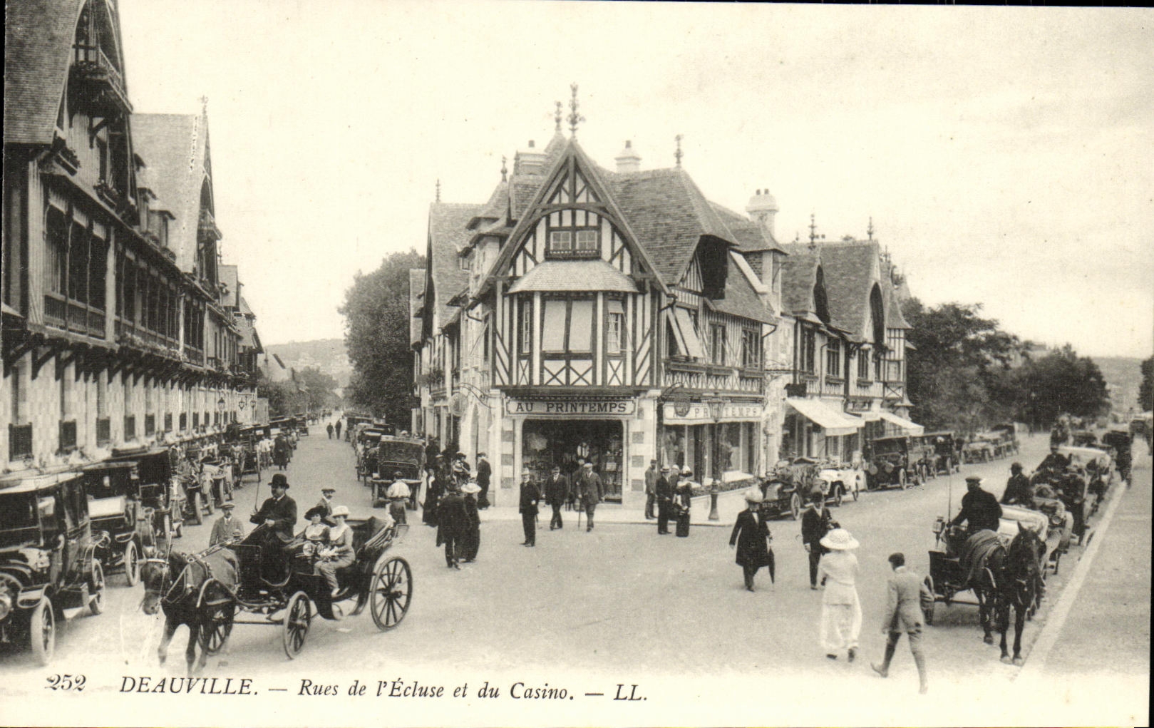 Deauville — Rues de l'Écluse et du Casino — LL. n°252