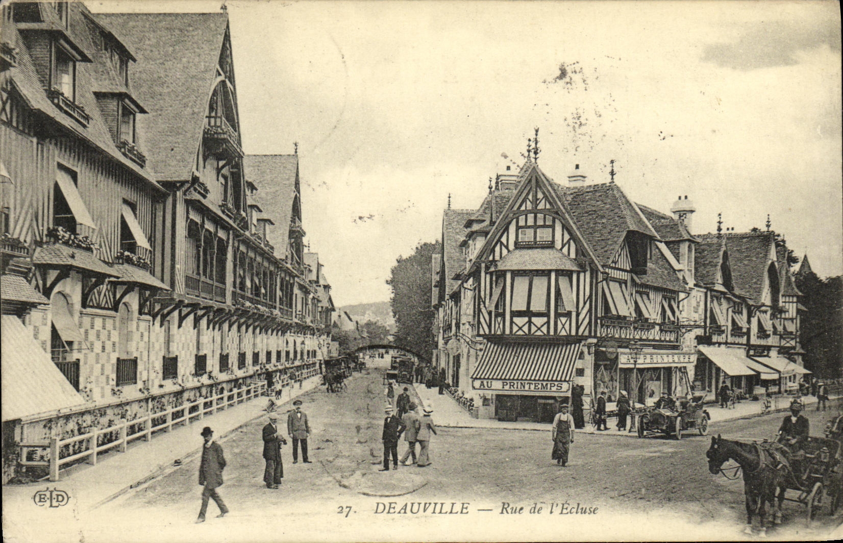 Deauville — Rue de l'Écluse — Editor E.D. n°27
