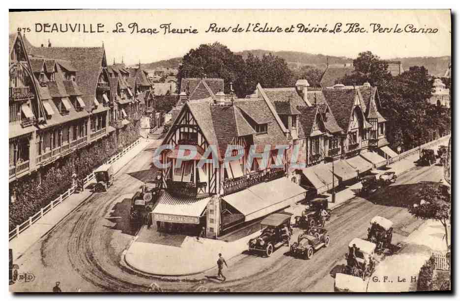 CPA Deauville La Plage Fleurie Rues de l Ecluse et Desire le Hoc Vers Le Casino Magasin au Printemps