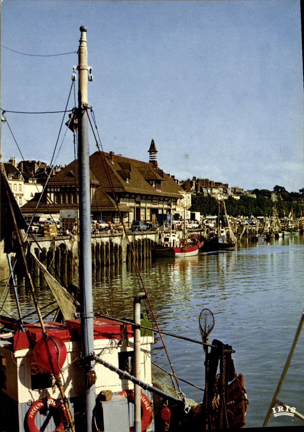 Deauville - Trouville (14) — Le port et la poissonnerie — Lumicap