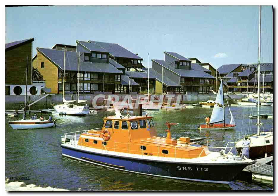 Port de La Cigogne — vue du port avec bateau de sauvetage SNS 112 — Édition La Cigogne, Boulevard Henri Machette, Les Rouen