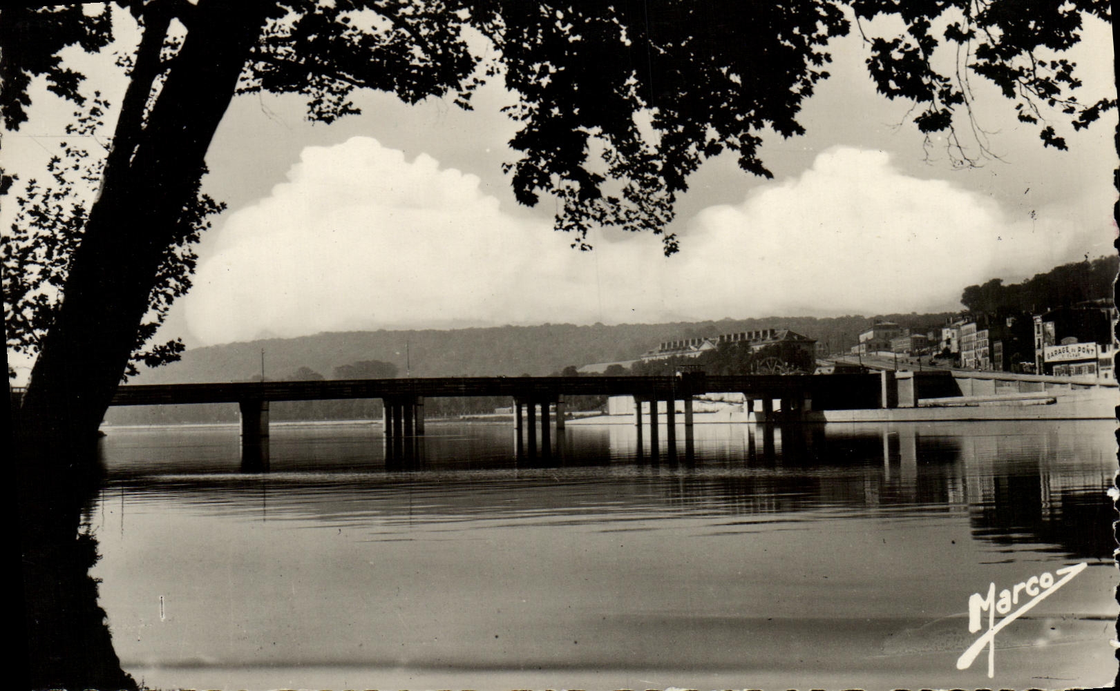 Pont de Saint-Cloud — vue depuis la rive — Marco, éditeur