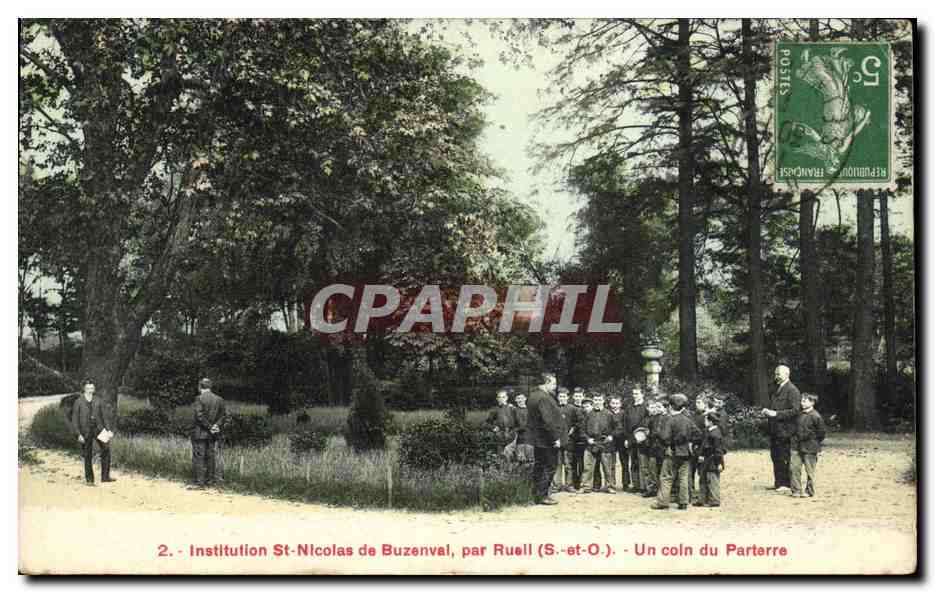 CPA Institution St Nicolas de Buzenval par Ruell Un coin du Parterre Enfants