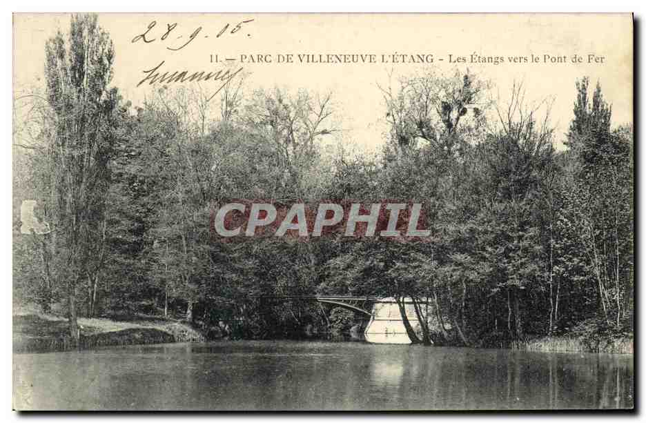 CPA Parc de Villeneuve l etang Les Etangs vers le Pont de Fer