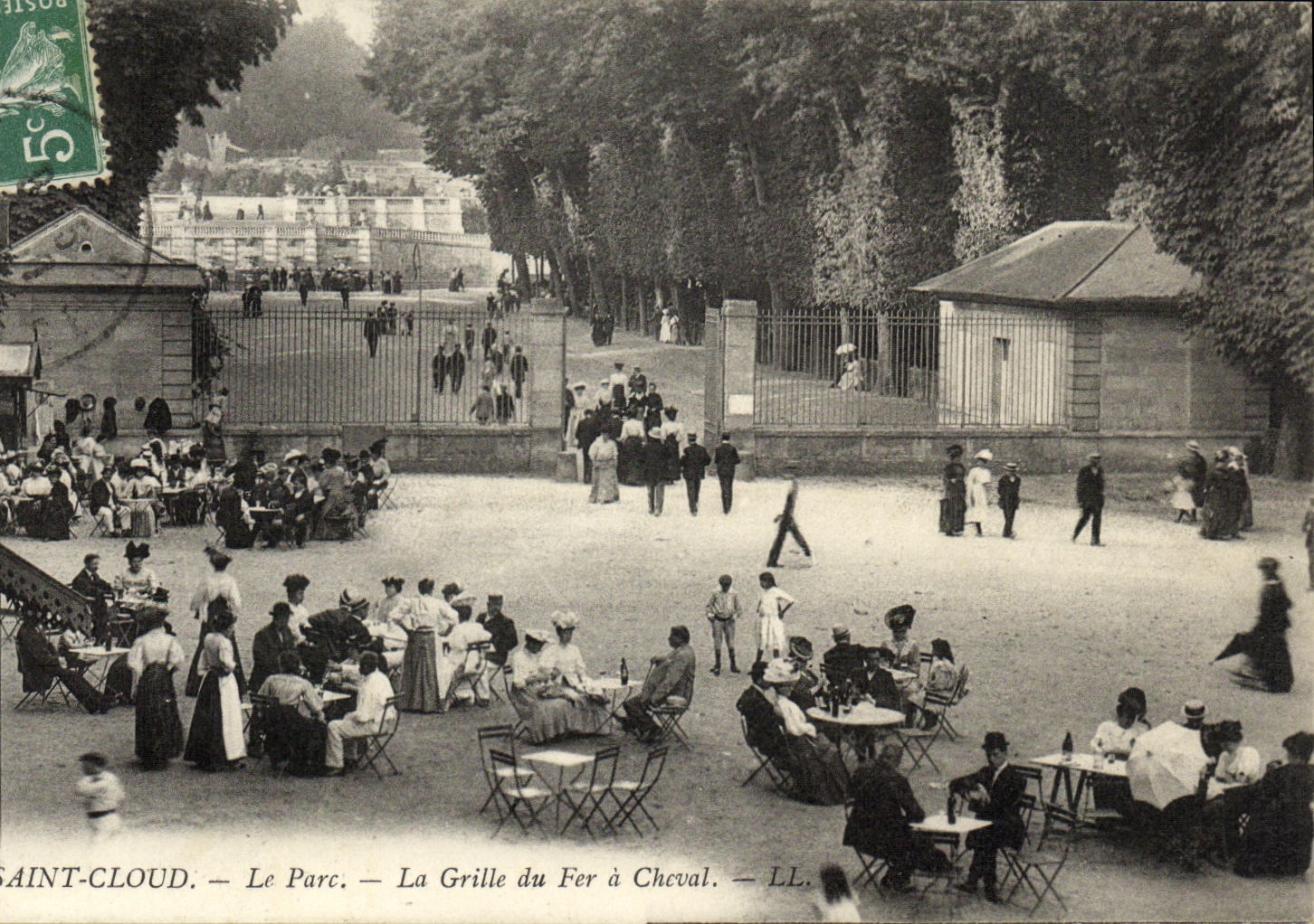 CPA Saint Cloud Le Parc La Grille du Fer a Cheval