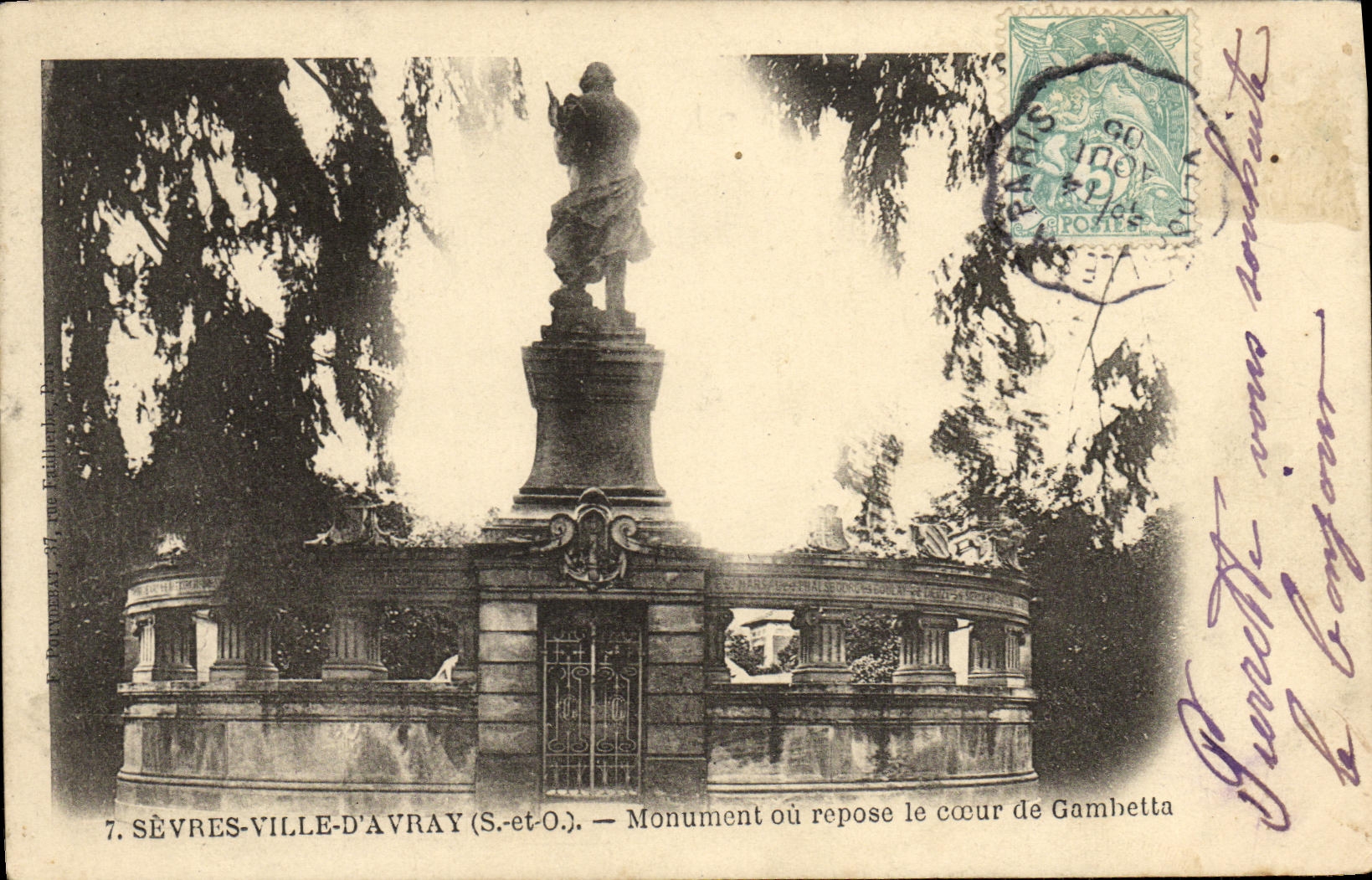 CPA Sevres Ville D Avray Monument ou Repose le Coeur de Gambetta